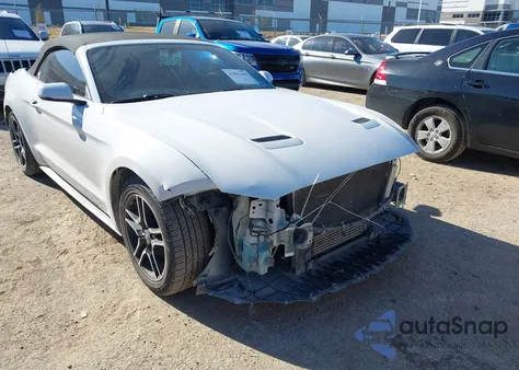 2019 Ford Mustang Ecoboost Premium z USA, uszkodzony, nr VIN 1FATP8UH8K5170254